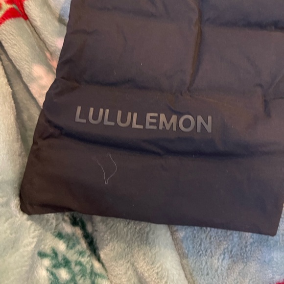 Lululemon Pack It Down Jacket- Women’s Size 12 - Picture 4 of 5